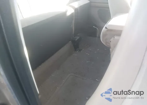 2001 Ford F-250 Lariat/Xl/Xlt z USA, uszkodzony, nr VIN 1FTNX20L91EB60499